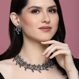 PANASH Silver-Plated Oxidized Leaf Shaped Jewellery Set image 5