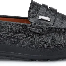 killer Lightweight Summer Trendy Premium Stylish Loafers For Men image 4