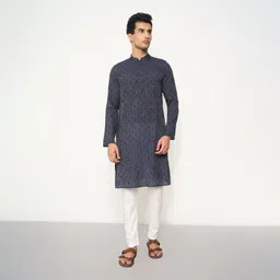 indus route by pantaloons Men Solid Viscose Rayon Straight Kurta image 2