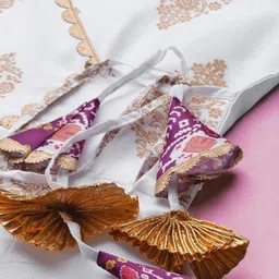 Ahalyaa White & Purple Ethnic Motifs Printed V-Neck Ethnic Tunic image 2