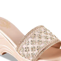 Shoetopia Girls Party Block Pumps image 2