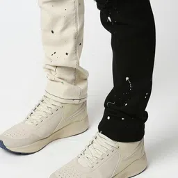 WAIMEA Men Black & Off-white Skinny Fit Colourblocked Stretchable Jeans image 3