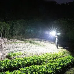 anishify LED Torch Strong Beam 900m Range & Cob Tracking Light Rechargeable 8 hrs Torch Emergency Light image 5