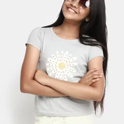 V-Mart Girls Floral Printed Cotton T-shirt image 2