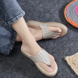 picson Women Flats Sandal image 3