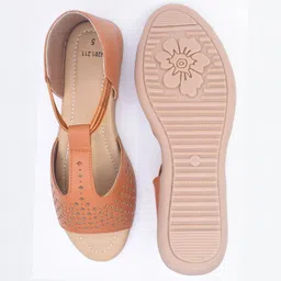 hardforce Women Flats Sandal image 3