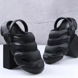 knievl Men Sandal image 2