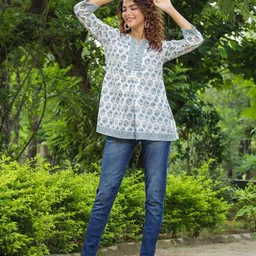 Rain & Rainbow Floral Printed Pure Cotton Kurti image 2