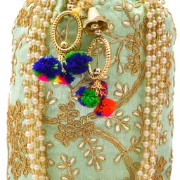 desi shopping Women Green Potli-picture-14