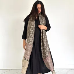 divastri Women Cotton Rayon Kurta Palazzo Dupatta Set image 2