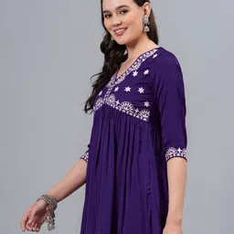 new4u Women Embroidered Viscose Rayon Flared Kurta image 2