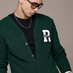 roadster Men Solid V Neck Green Sweater image 1