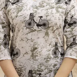 surhi Women Printed Cotton Blend Straight Kurta image 4