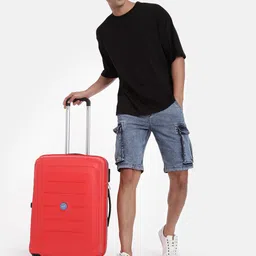 VIP Corsa Strolly 66 360 Textured Medium Trolley Suitcase image 2