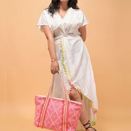 Anouk Printed Shopper Shoulder Bag with Cut Work image 5