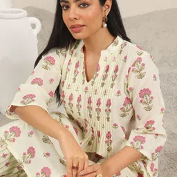 Libas Floral Printed Mandarin Collar Straight Kurta With Trouser-image-90