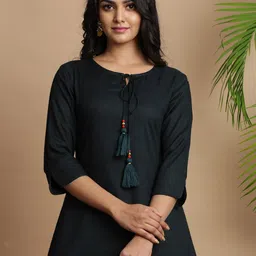 Juniper Women Green Rayon Slub Asymmetric A-Line Kurti image 2