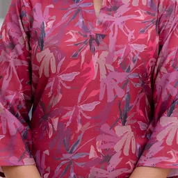 KALINI Women Floral Printed Regular Kurta with Trousers image 3