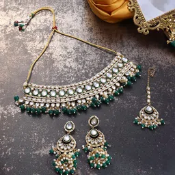 SOHI Gold-Plated Stone-Studded & Beaded Jewellery Set image 3