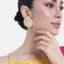 Peora Gold-Plated Kundan Circular Stud Earrings image 3