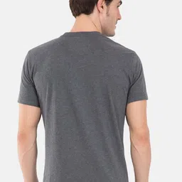 Jockey Men Grey Melange Solid Round Neck T-shirt image 3
