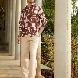 Campus Sutra Men Comfort Abstract Printed Casual Shirt image 2