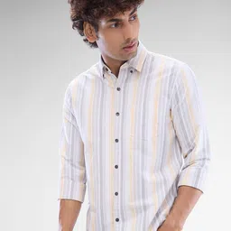 SPYKAR Men Slim Fit Tartan Checks Checked Casual Shirt image 3