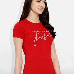 Fabflee Women Multicoloured 4 Printed V-Neck T-shirt image 2