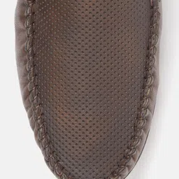 INVICTUS Men Perforated Loafers image 5