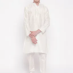 MAG Men White & Navy Blue Solid Kurta with Churidar & Nehru Jacket image 2