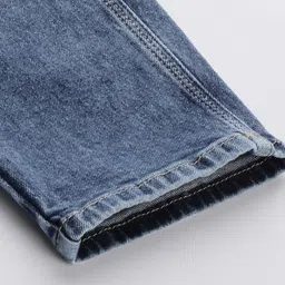 SPYKAR Men Kano Slim Fit Light Fade Stretchable Jeans image 2