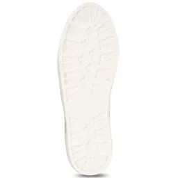 Bata Men's Brown Chukka Boots image 5