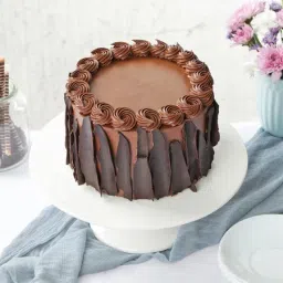 Midnight Truffle Magic Chocolate Cake (1 Kg) image 3