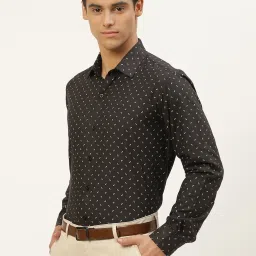 Sojanya Black Cotton Regular Fit Printed Shirt image 3