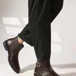 Carlton London Men Textured Chelsea Boots image 2