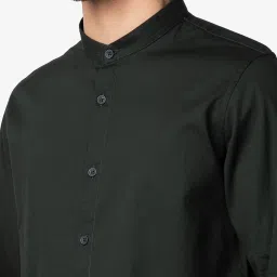 Spykar Bottle Green Cotton Slim Fit Shirt image 4