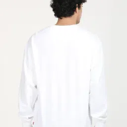 Levi's White Cotton Regular Fit Printed Sweatshirt image 2