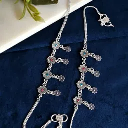 Sangria Silver-Plated Artificial Stones and Beads Anklet-image-86