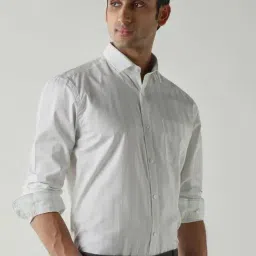 Reid & Taylor White & Pista Cotton Regular Fit Striped Shirt image 3