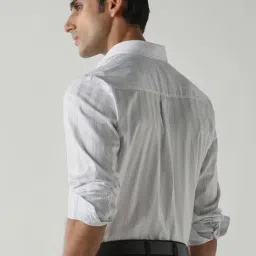 Reid & Taylor White & Sky Blue Cotton Regular Fit Striped Shirt image 2