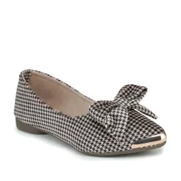 Shezone Beige Flat Ballets image 2