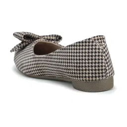 Shezone Beige Flat Ballets image 5