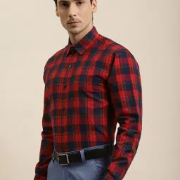 Sojanya Red & Navy Cotton Regular Fit Checks Shirt image 3