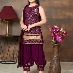 BAESD Girls Ethnic Motifs Embroidered Georgette Straight Kurta With Patiala & Dupatta image 3