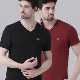 Friskers Black & Maroon Cotton Slim Fit T-Shirt-image-30