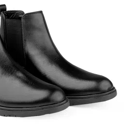 Bxxy Men Textured Heeled Chelsea Boots image 4