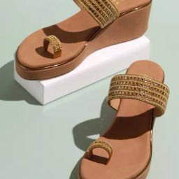 Inc.5 Women's Antique Gold Toe Ring Wedges-picture-43