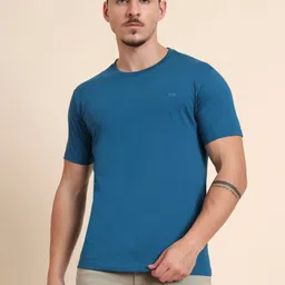 JADE BLUE Men Solid Round Neck Cotton Slim Fit T-shirt-picture-20