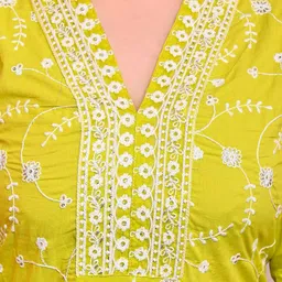 Anouk Floral Embroidered V-Neck Pure Cotton Thread Work Kurta With Trousers & Dupatta image 3