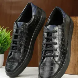 Teakwood Leathers Men's Black Casual Sneakers-picture-10